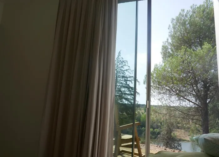 בקתה Herdade Clube Tiro מונפורטיניו